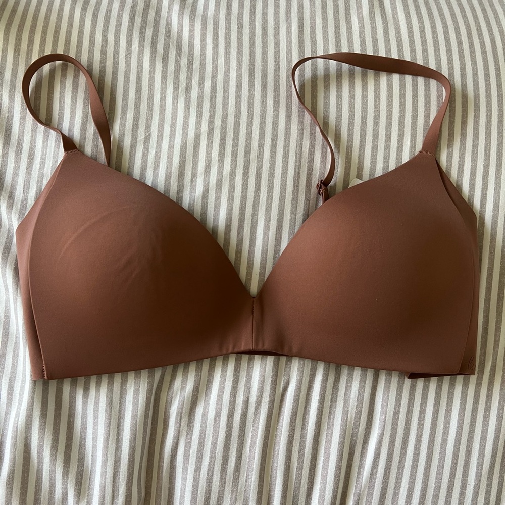 Lululemon - Take Shape Bra